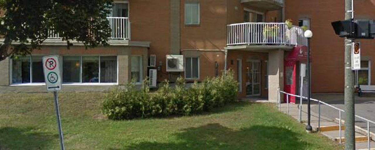 Chartwell Manoir Et Cours De L Atrium Résidence Pour Retraités
