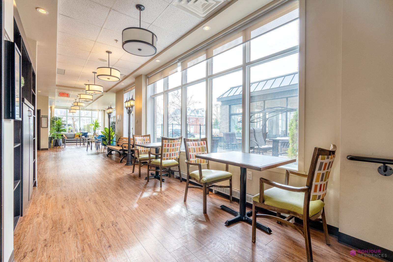 Villa SteRose Résidence pour aînés à Laval