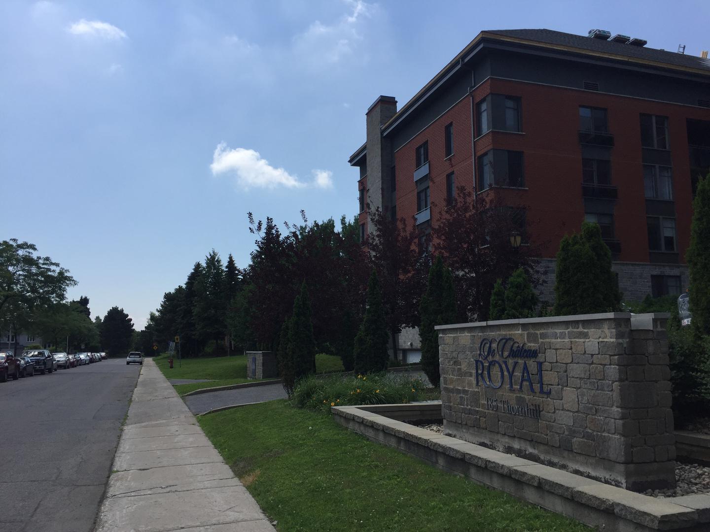 Résidence Le Château Royal in DollardDes Ormeaux