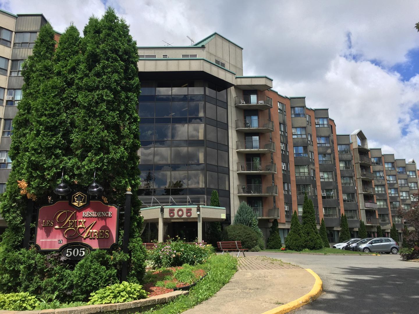 Résidence Les Deux Aires à AhuntsicCartierville, Montréal