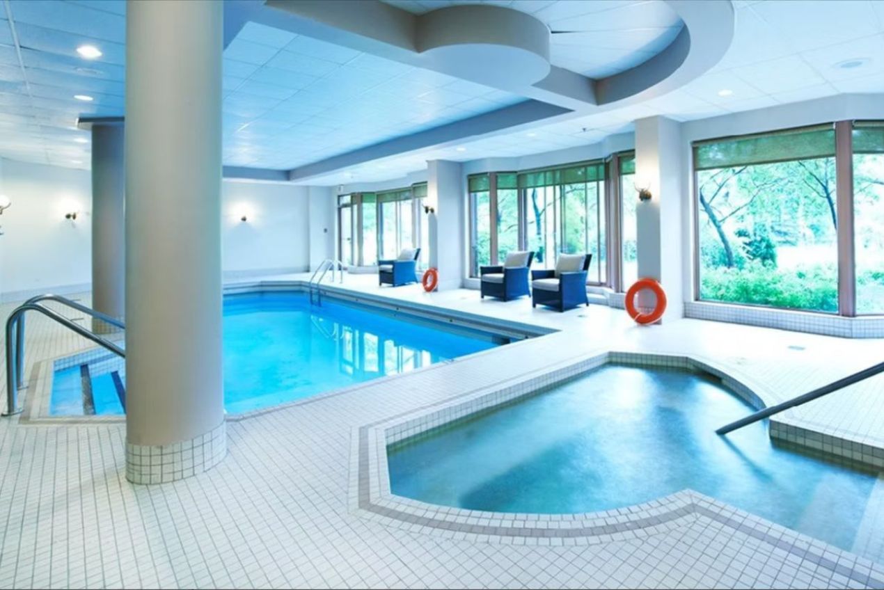 Le Waldorf pool